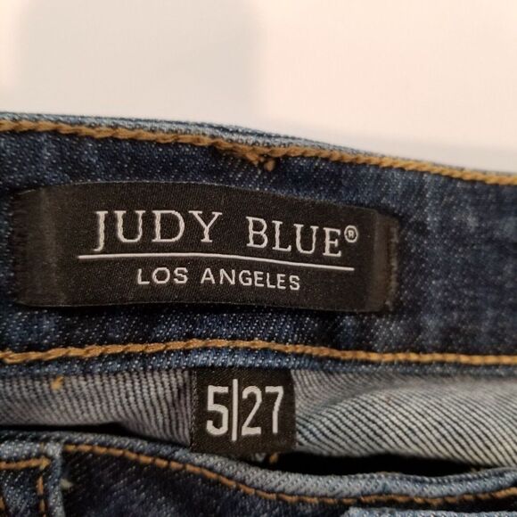 Judy Blue Women Beverly Vintage Relaxed Fit Jeans Size 27 Blue Distressed Crop - Picture 6 of 8